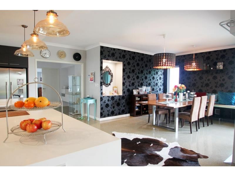 17 Magdalen Loop, Piara Waters WA 6112