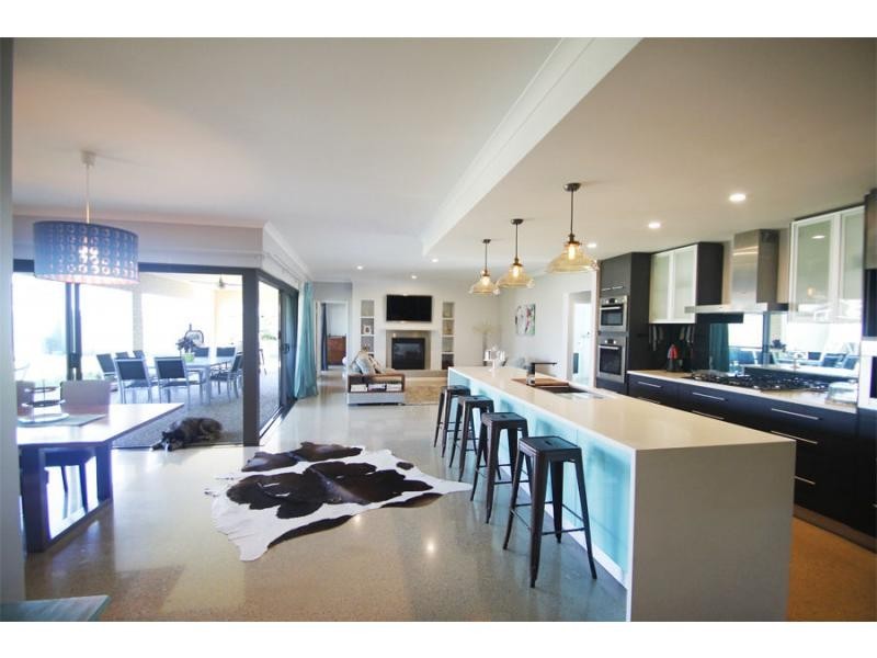 17 Magdalen Loop, Piara Waters WA 6112