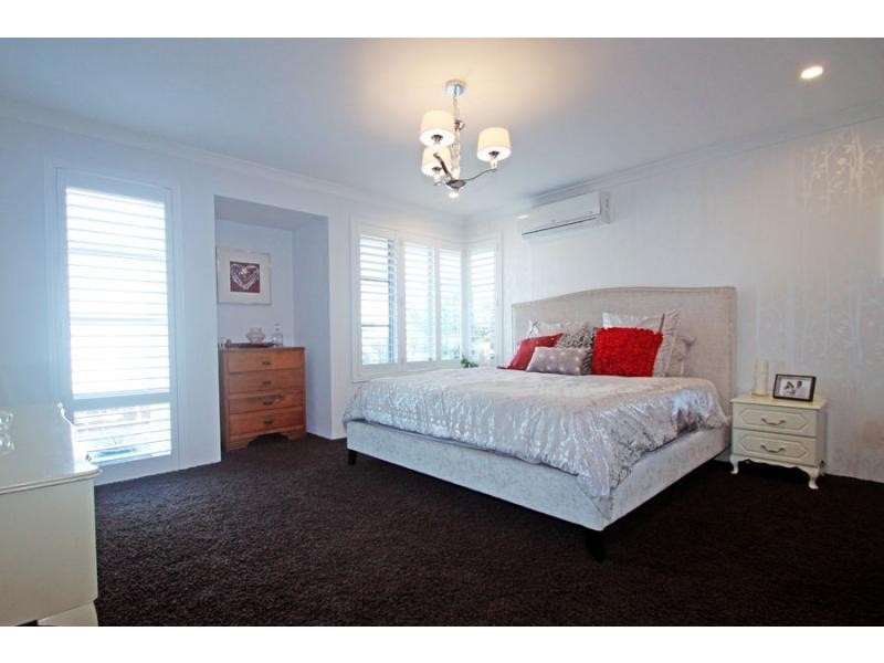 17 Magdalen Loop, Piara Waters WA 6112