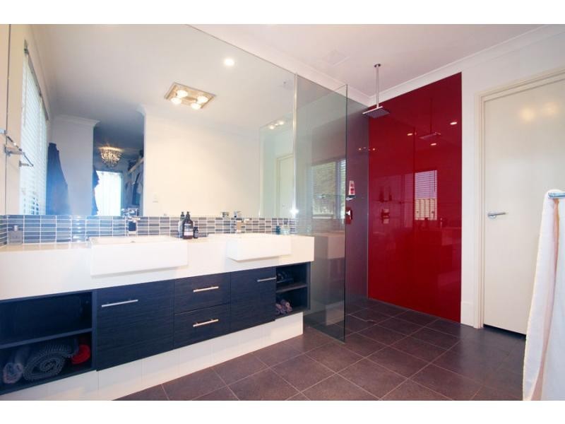 17 Magdalen Loop, Piara Waters WA 6112