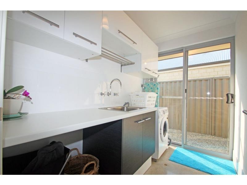 17 Magdalen Loop, Piara Waters WA 6112