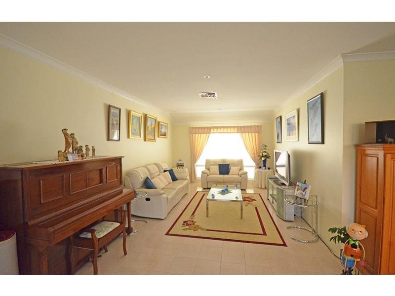 5 Bodallin Crescent, Southern River WA 6110