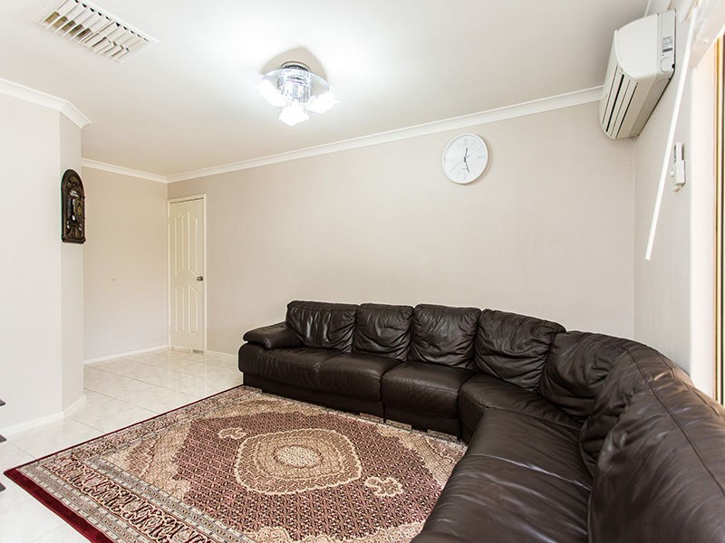 14 Choseley Place, Langford WA 6147