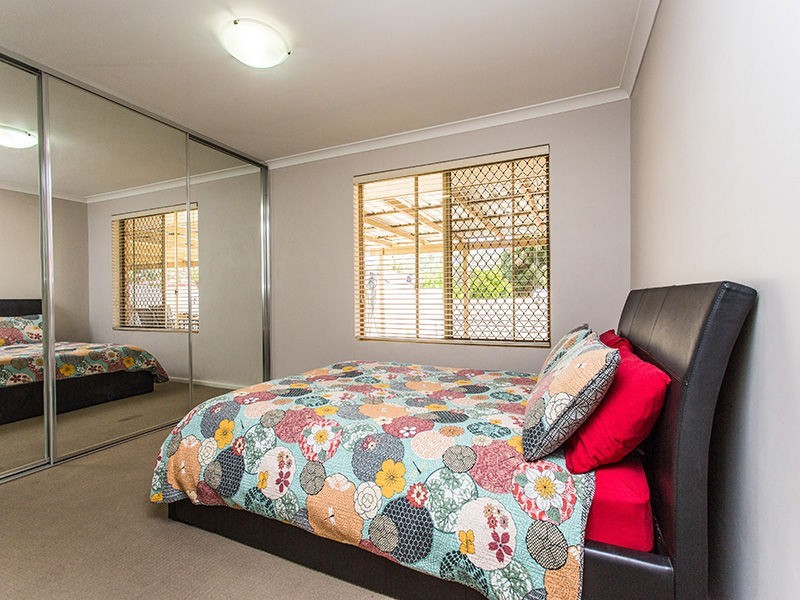 14 Choseley Place, Langford WA 6147