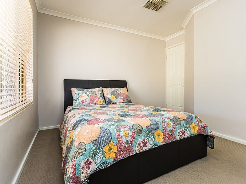 14 Choseley Place, Langford WA 6147