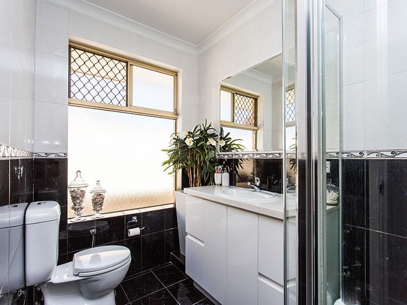 14 Choseley Place, Langford WA 6147