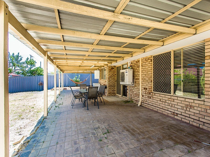 14 Choseley Place, Langford WA 6147