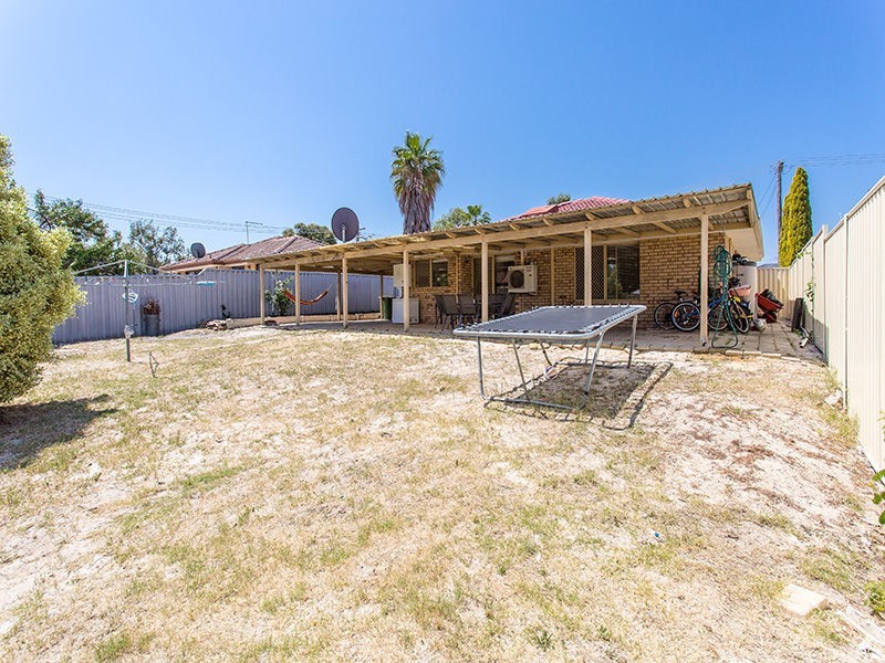 14 Choseley Place, Langford WA 6147