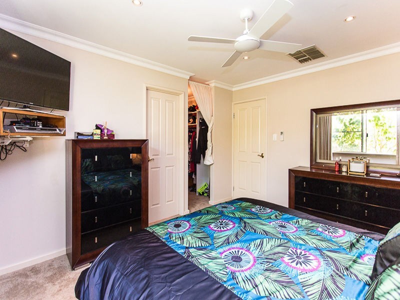 28 Connaught Gardens, Canning Vale WA 6155