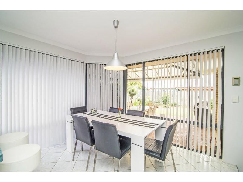 8 Asheville Parade, Landsdale WA 6065