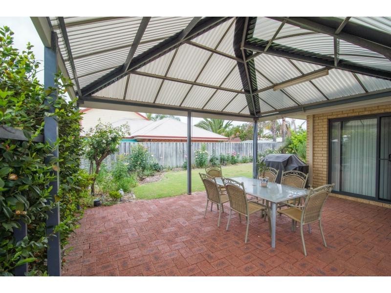 8 Asheville Parade, Landsdale WA 6065