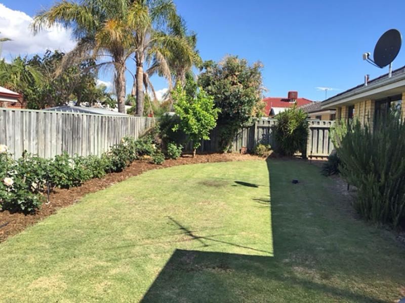 8 Asheville Parade, Landsdale WA 6065