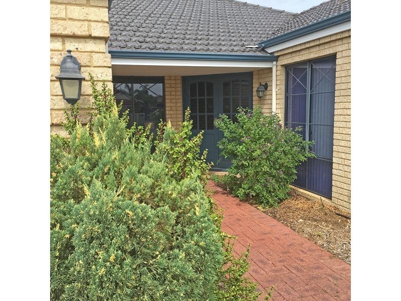 8 Asheville Parade, Landsdale WA 6065