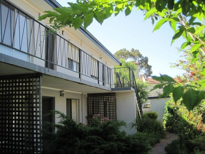 Unit 4/348A Mill Point Road, South Perth WA 6151