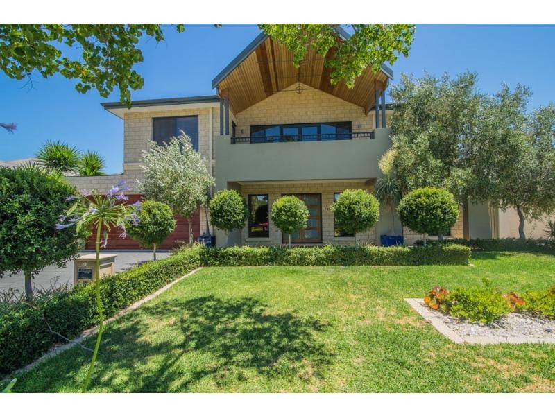 31 Birmingham Parade, Piara Waters WA 6112