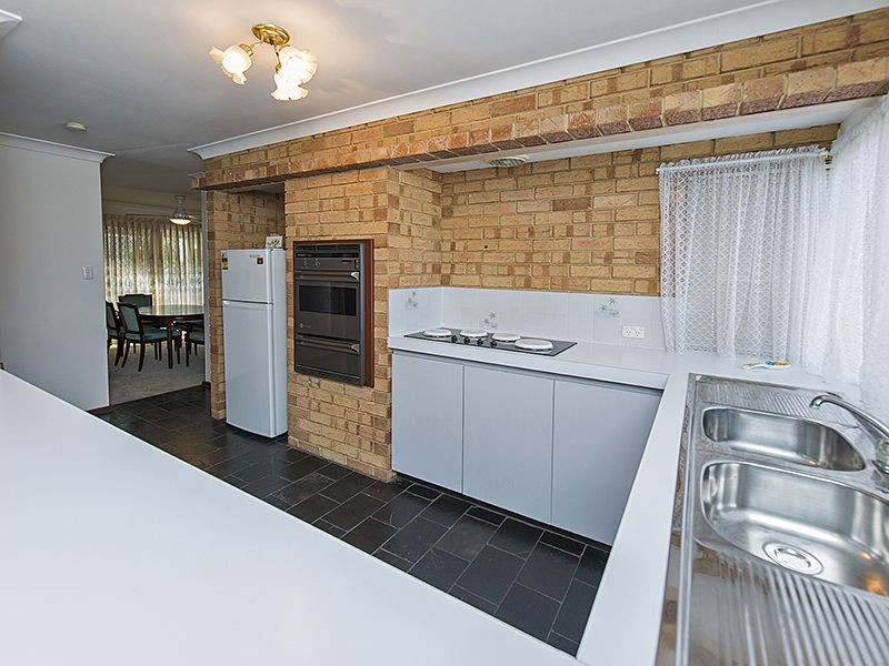 63 Braibrise Road, Wilson WA 6107