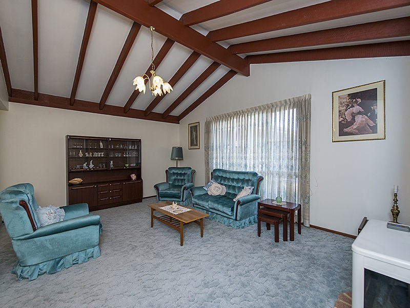 63 Braibrise Road, Wilson WA 6107