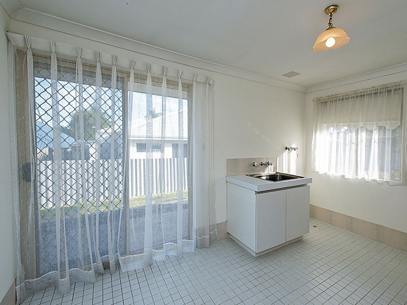 63 Braibrise Road, Wilson WA 6107