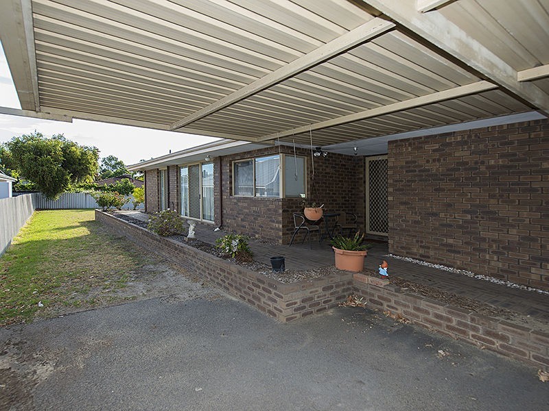 63 Braibrise Road, Wilson WA 6107