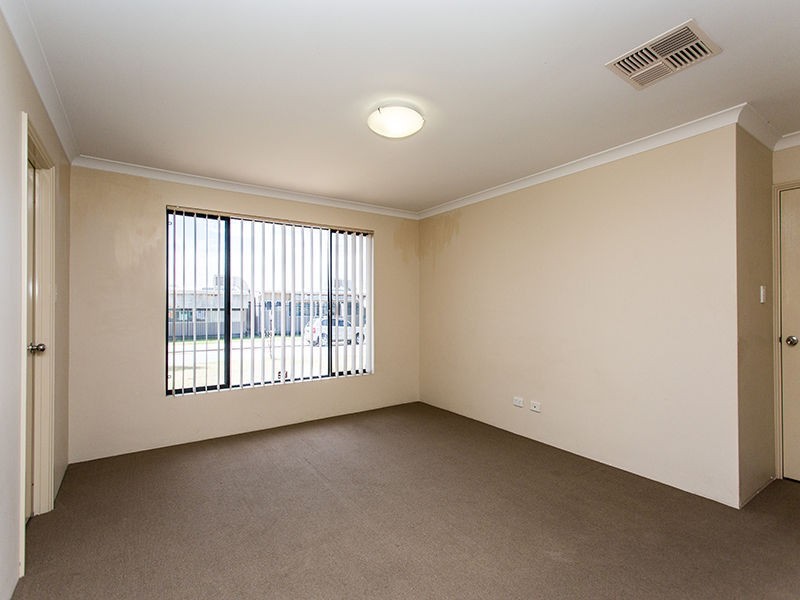 11 Bletchley Parkway, Southern River WA 6110