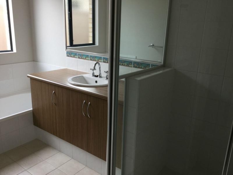 12 Tenterfield Green, Harrisdale WA 6112