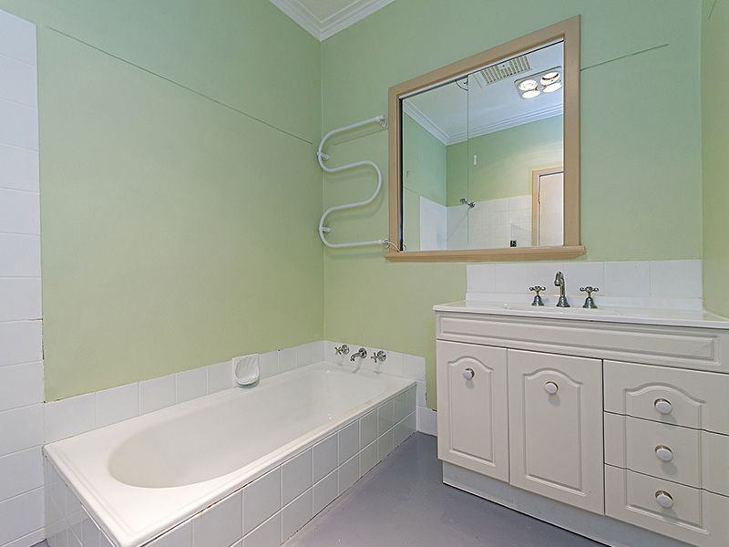 173 Gwenyfred Road, Kensington WA 6151