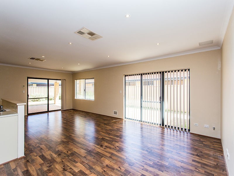 11 Bletchley Parkway, Southern River WA 6110