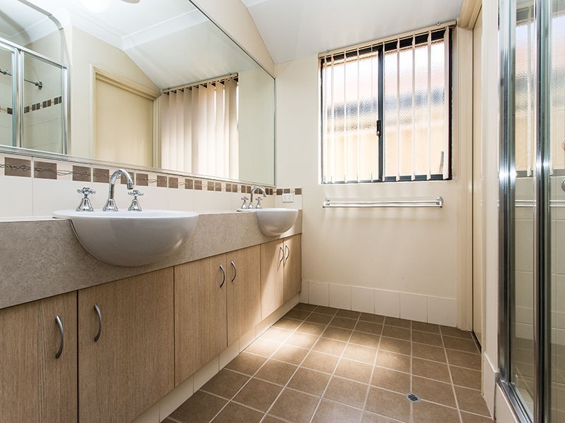 11 Bletchley Parkway, Southern River WA 6110