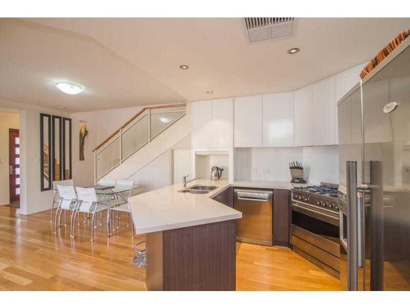 1/26 First Avenue, Kensington WA 6151