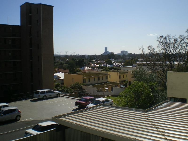 9/57 King George Street, Victoria Park WA 6100