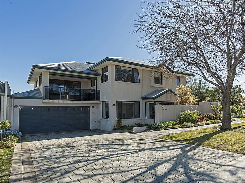 27 Unwin Crescent, Salter Point WA 6152