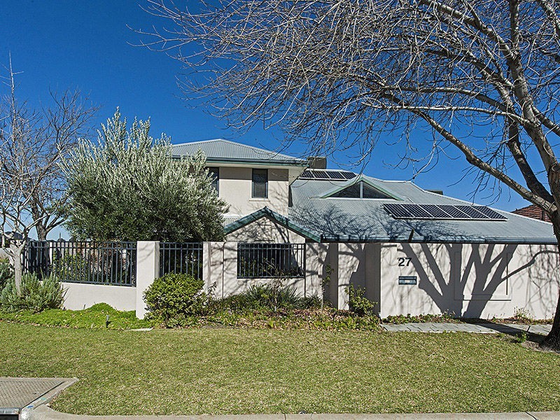 27 Unwin Crescent, Salter Point WA 6152