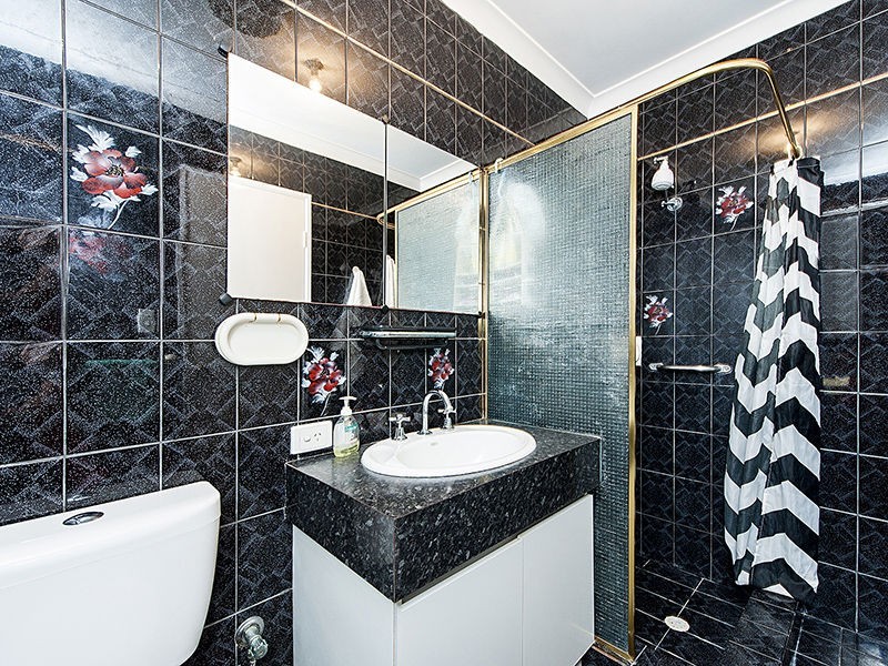 5 Carlsbad Court, Ballajura WA 6066