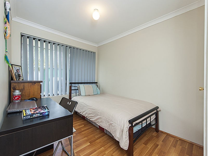 5 Carlsbad Court, Ballajura WA 6066