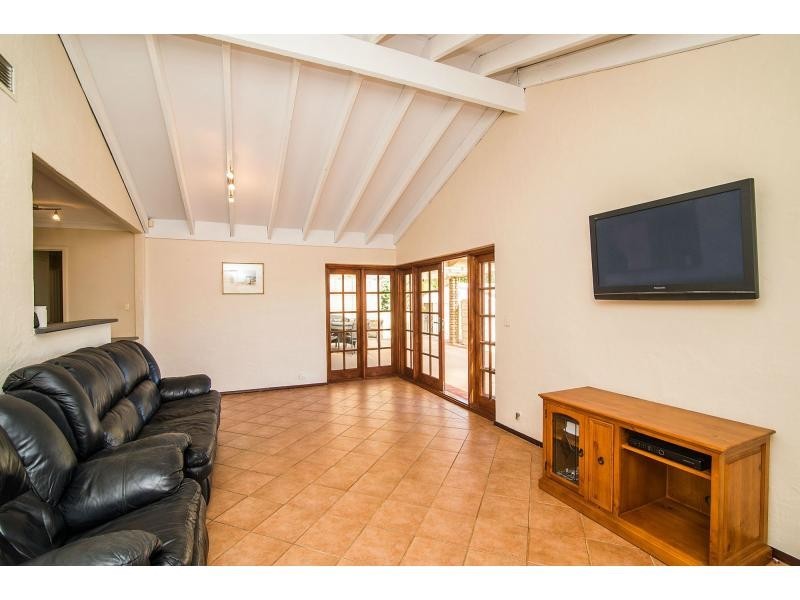 4 Dalby Court, Willetton WA 6155