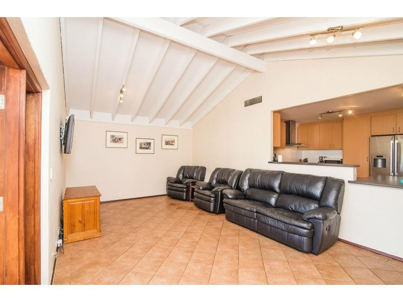 4 Dalby Court, Willetton WA 6155