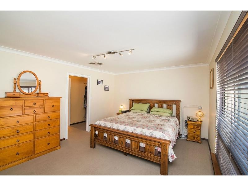 4 Dalby Court, Willetton WA 6155