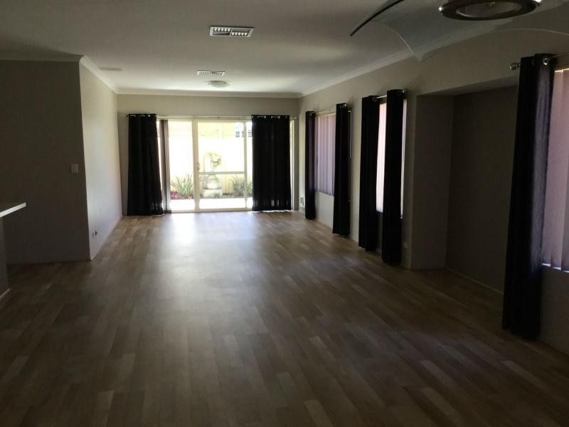 14 Batty Road, Byford WA 6122