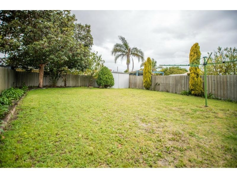 11A Karri Way, Ferndale WA 6148