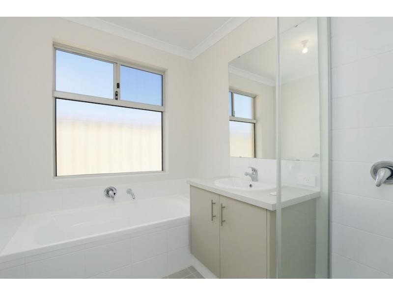 225A Sevenoaks Street, Cannington WA 6107
