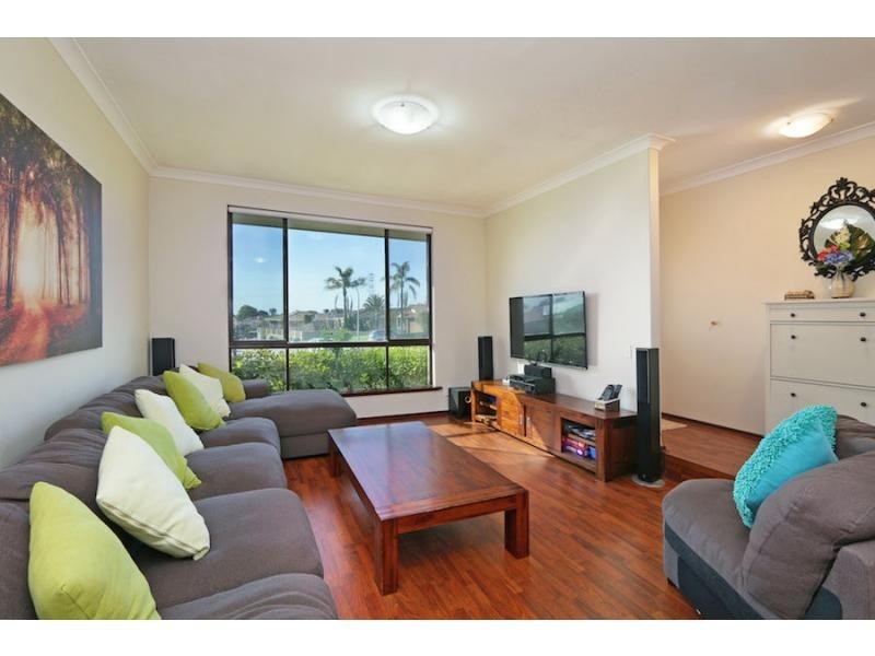 14 Bathurst Court, Willetton WA 6155