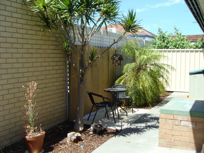 4/19 Hurlingham Road, South Perth WA 6151