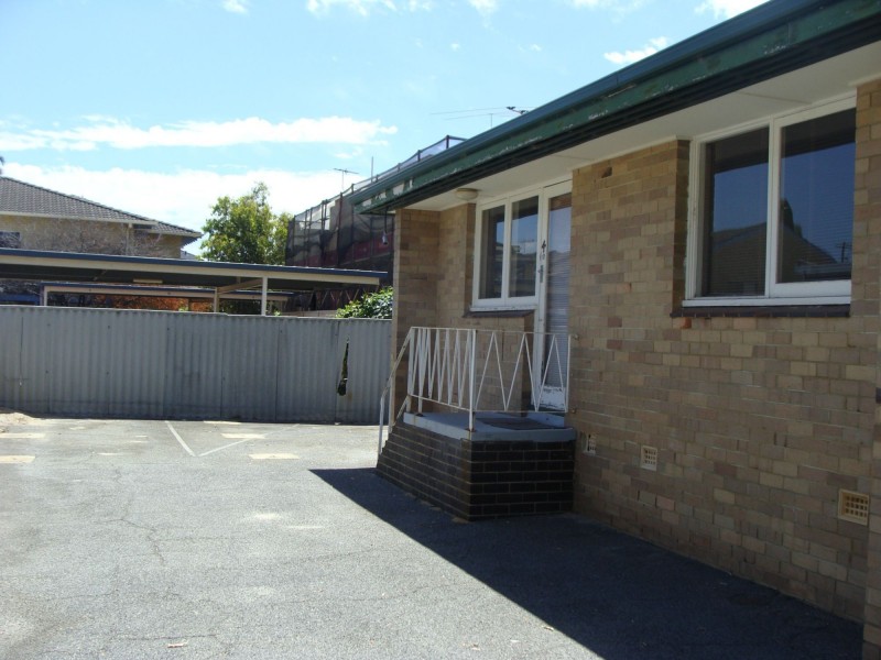 4/19 Hurlingham Road, South Perth WA 6151