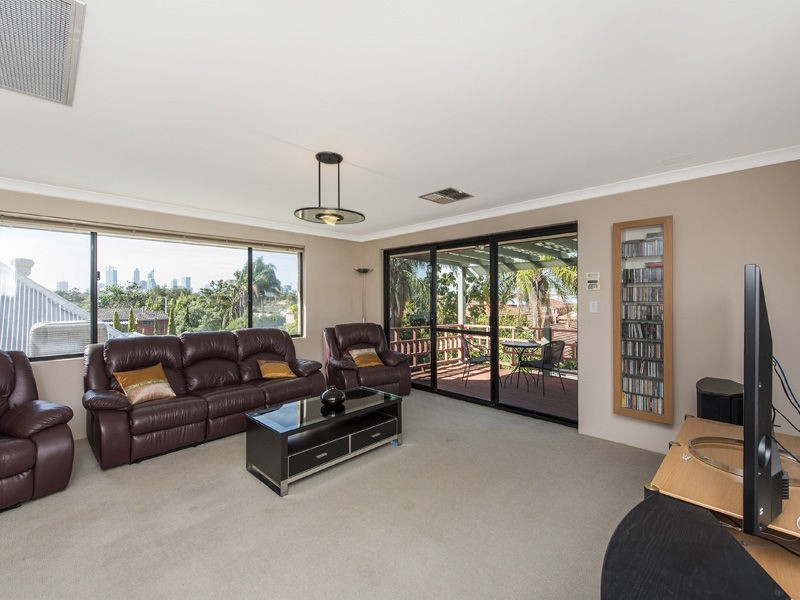 18 Dyson Street, South Perth WA 6151