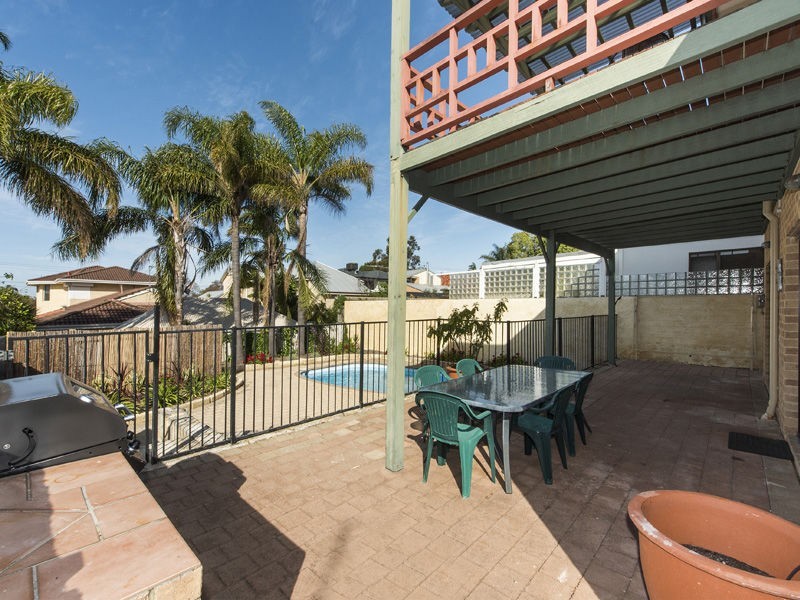 18 Dyson Street, South Perth WA 6151