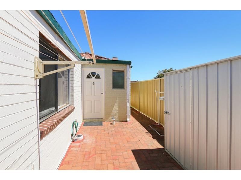 12B Clancy Way, Thornlie WA 6108