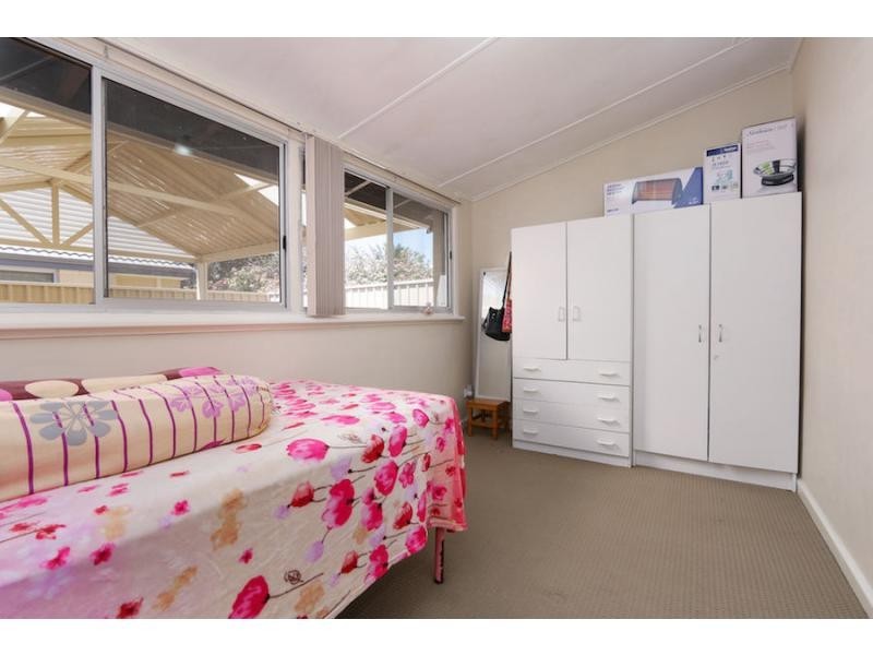 12B Clancy Way, Thornlie WA 6108