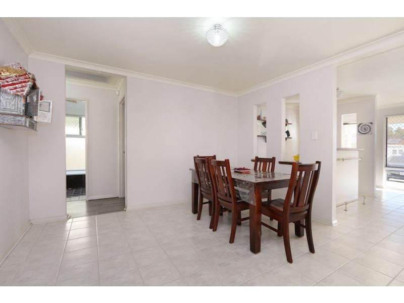 30 Ellamere Retreat, Maddington WA 6109
