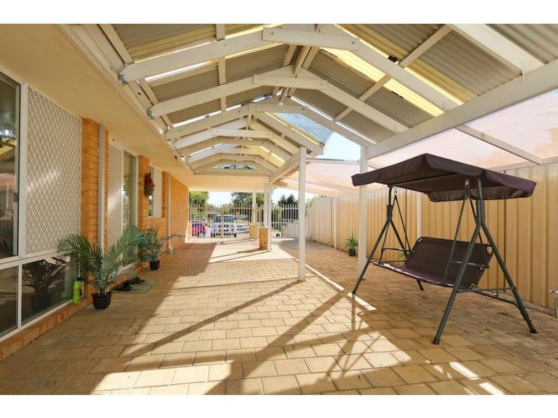 30 Ellamere Retreat, Maddington WA 6109