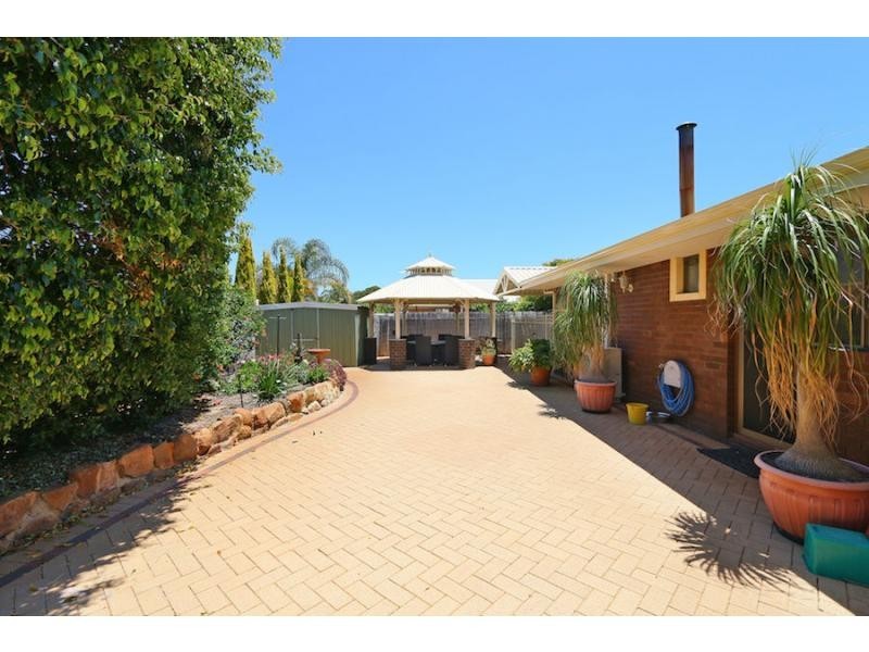 133 Burrendah Boulevard, Willetton WA 6155